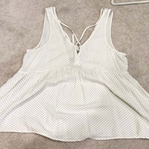 Deep V baby doll tank - Picture 2 of 3